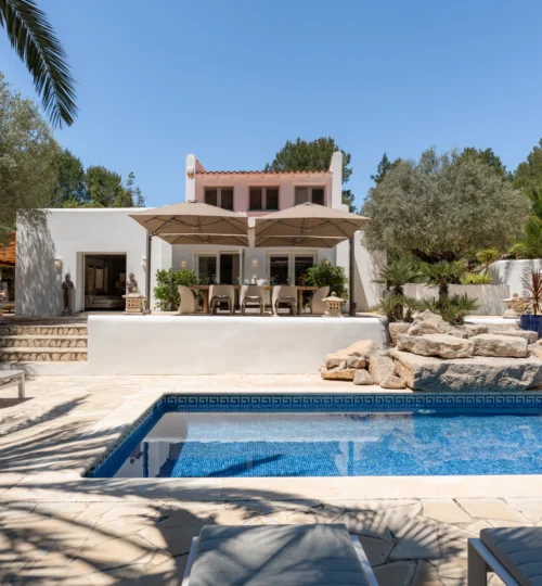 Private resort between Es Cubells & Porroig