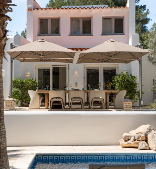 Private resort between Es Cubells & Porroig