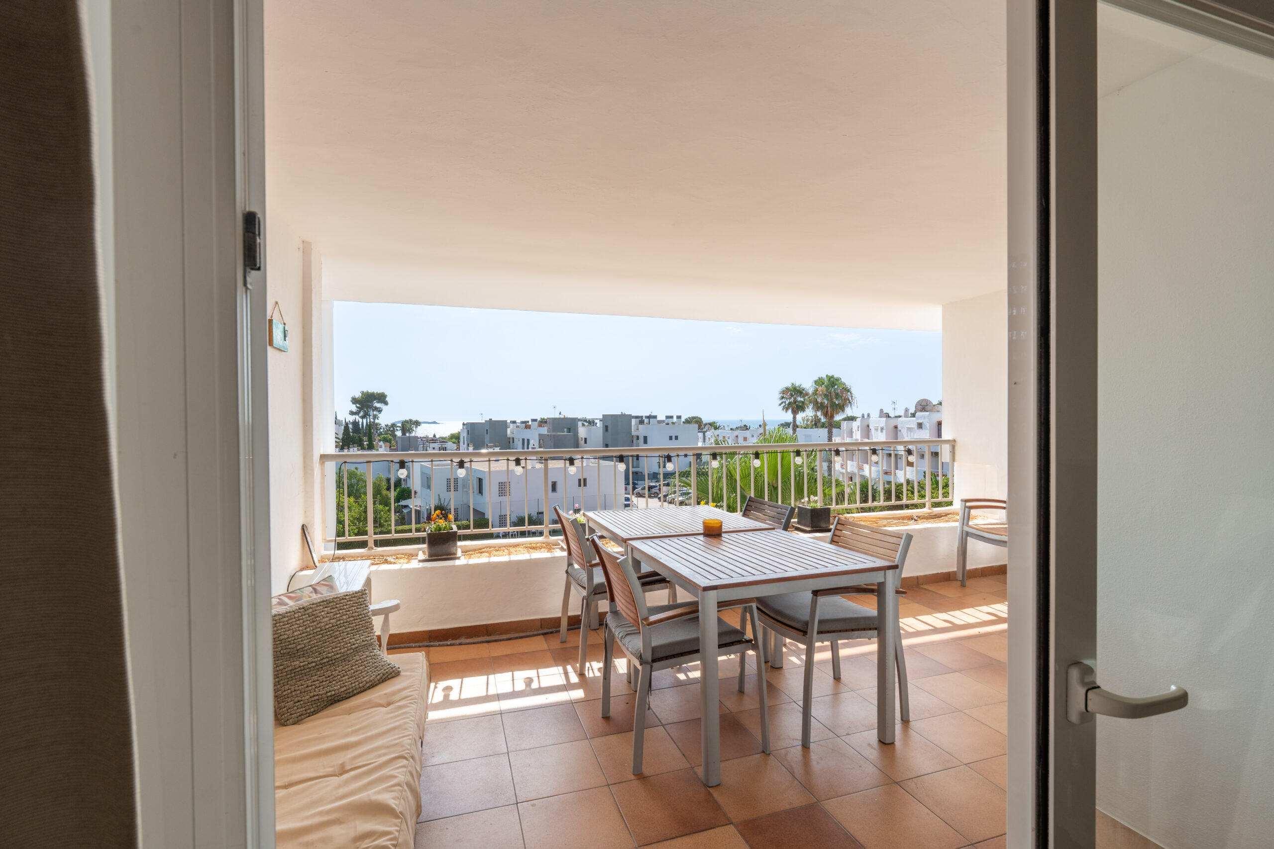 Beautiful 2 bedroom apartment with sea view in Siesta
