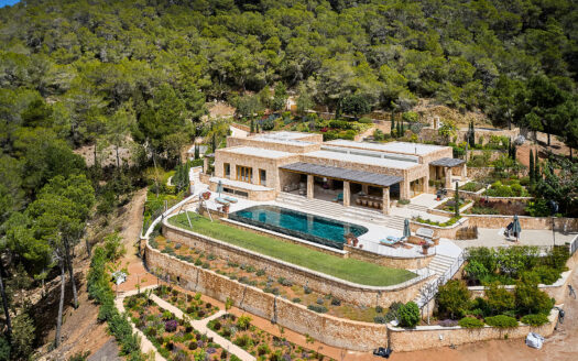 Design Villa te Koop Cala Mastella | Zeezicht & 85.500m² Privacy