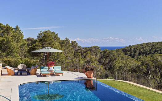 Design Villa te Koop Cala Mastella | Zeezicht & 85.500m² Privacy