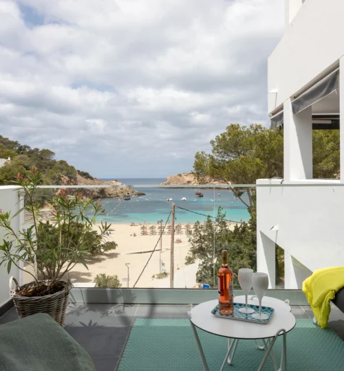 Frontline Apartment in Cala Vadella