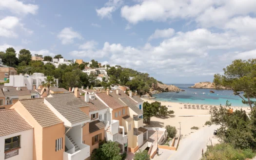 Frontline Apartment in Cala Vadella