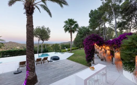 6 slaapkamer villa met zeezicht te koop in Es Cubells, Ibiza