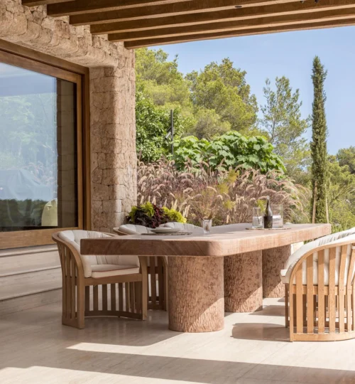 Een afgelegen architectonisch meesterwerk in Cala Mastella, Ibiza