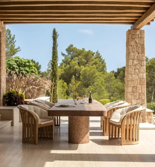 Een afgelegen architectonisch meesterwerk in Cala Mastella, Ibiza