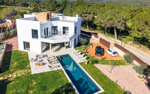 Stunning New Long-Term Villa Rental North Ibiza
