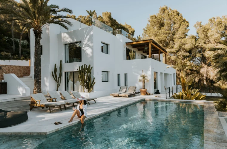 Villa mit Meerblick kaufen in Es Cubells, Ibiza — 6 Schlafzimmer