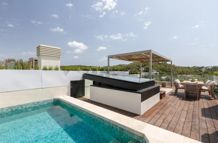 Apartment for sale Talamanca Ibiza – penthouse with rooftop pool