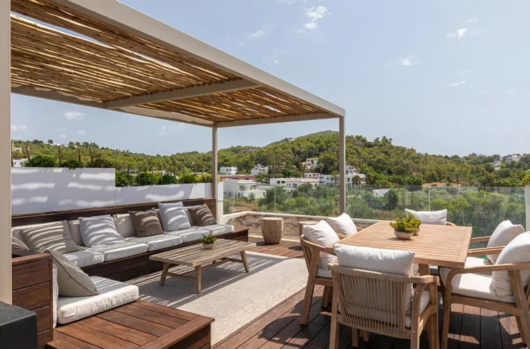 Apartment for sale Talamanca Ibiza – penthouse with rooftop pool