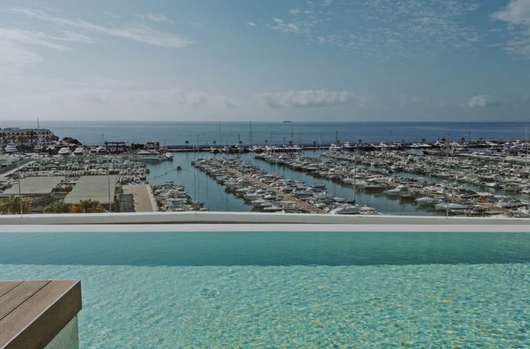 New build apartments with sea views in Santa Eulalia, Ibiza